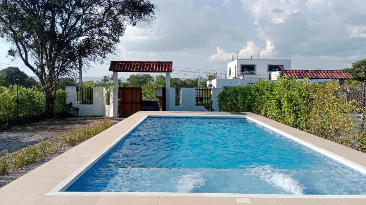 Casa Campestre La Victoria Piscina Privada, Wifi Ricaurte